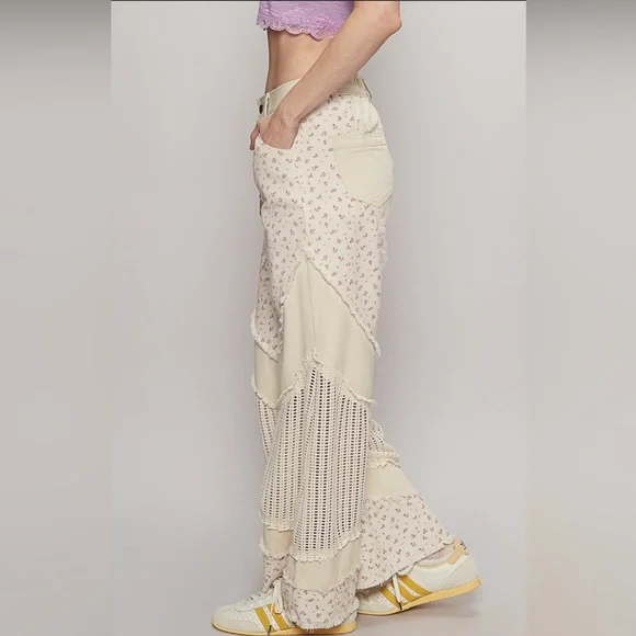 162. POL Cream Floral Patchwork Pants - Picture 3 of 4